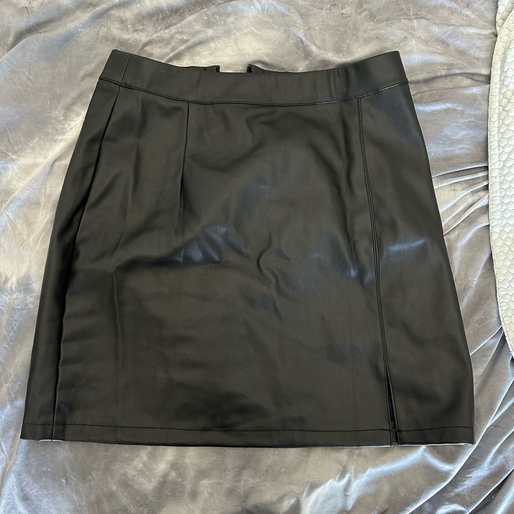 Elegant Black Faux Leather Skirt
